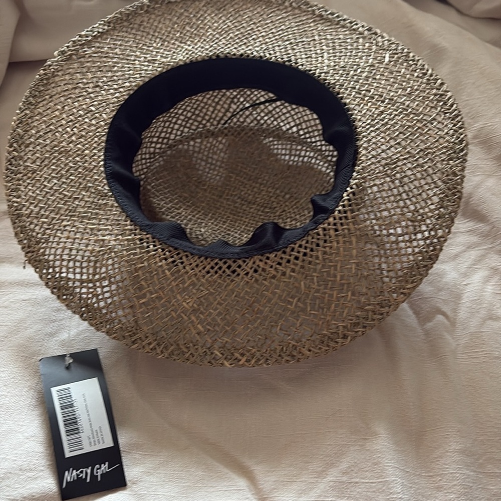 Straw structured brim hat - Picture 2 of 5